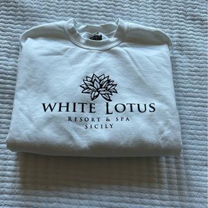 White Lotus White Crewneck size Medium